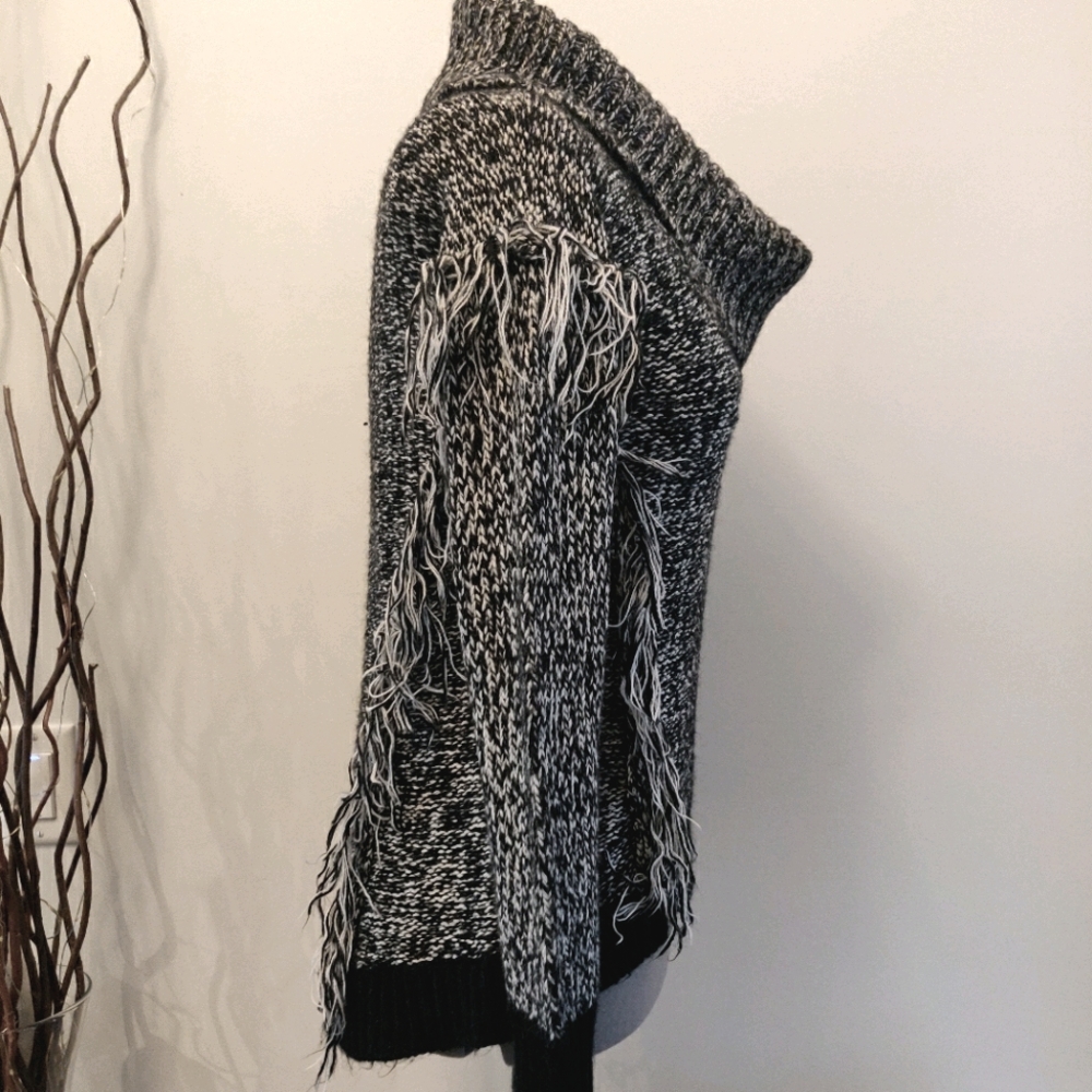High low sweater - Picture 3 of 7